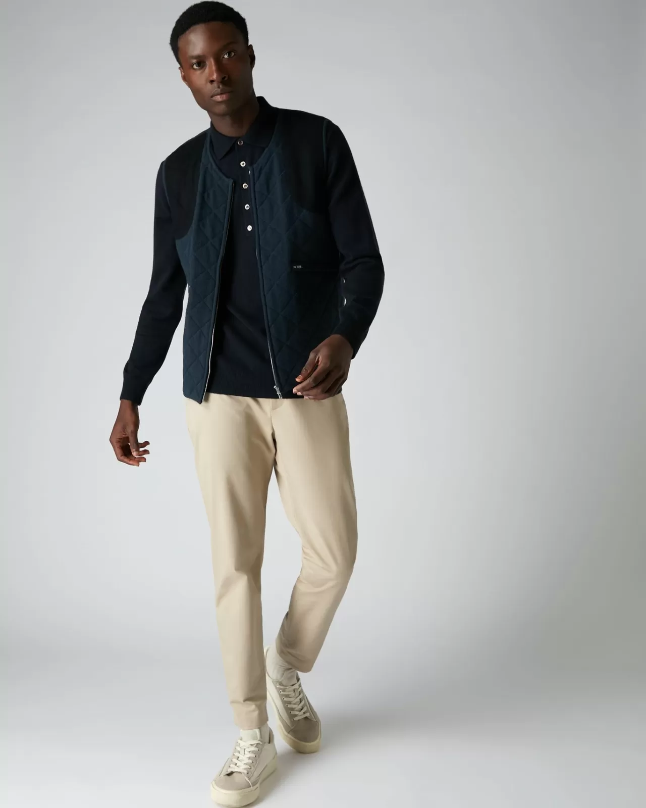 007_diamond_padded_cashmere_waistcoat_4.webp Men N.Peal Half & Full Zip Knitwear | 007 Diamond Padded Cashmere Waistcoat