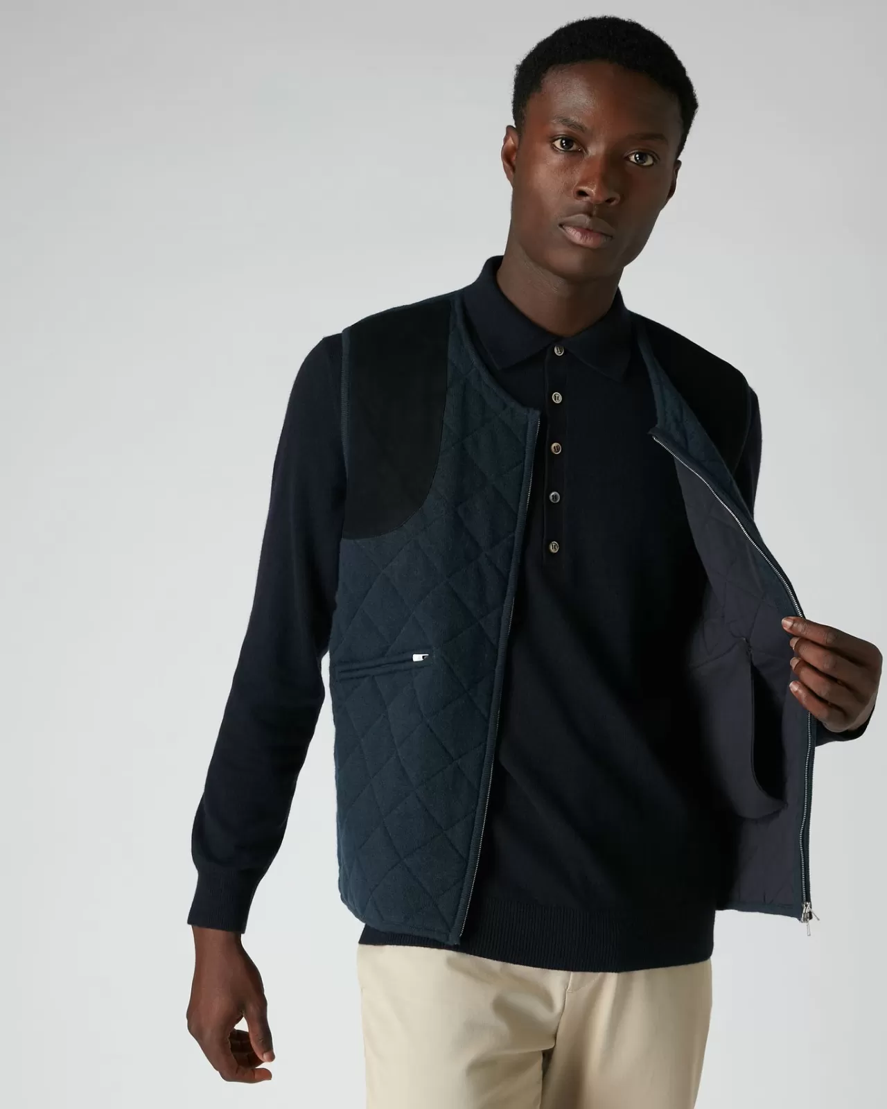 007_diamond_padded_cashmere_waistcoat_6.webp Men N.Peal Half & Full Zip Knitwear | 007 Diamond Padded Cashmere Waistcoat
