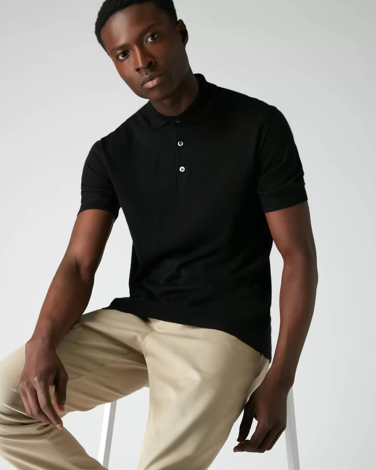 007_fine_gauge_cashmere_polo_t_shirt_3.webp Men N.Peal Polos & T-Shirts | 007 Fine Gauge Cashmere Polo T Shirt