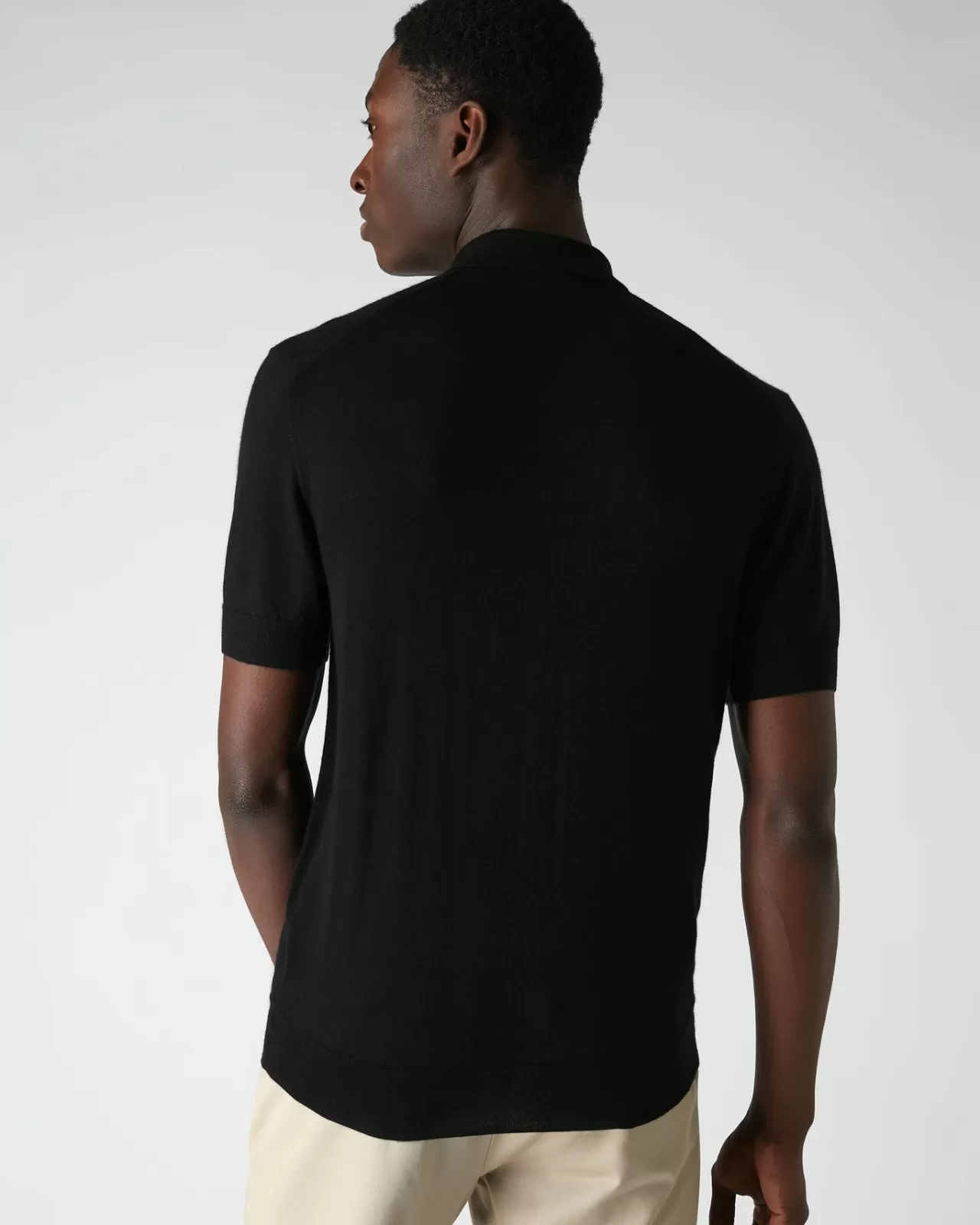 007_fine_gauge_cashmere_polo_t_shirt_5.webp Men N.Peal Polos & T-Shirts | 007 Fine Gauge Cashmere Polo T Shirt