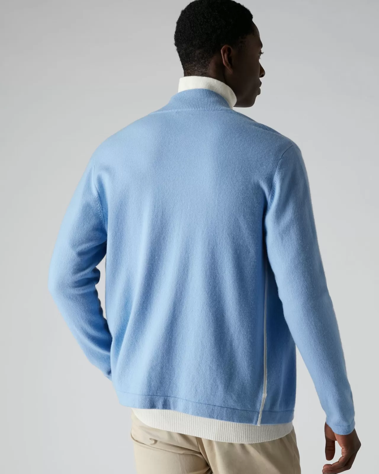 007_zip_through_cashmere_bomber_jacket_6.webp Men N.Peal Half & Full Zip Knitwear | 007 Zip Through Cashmere Bomber Jacket