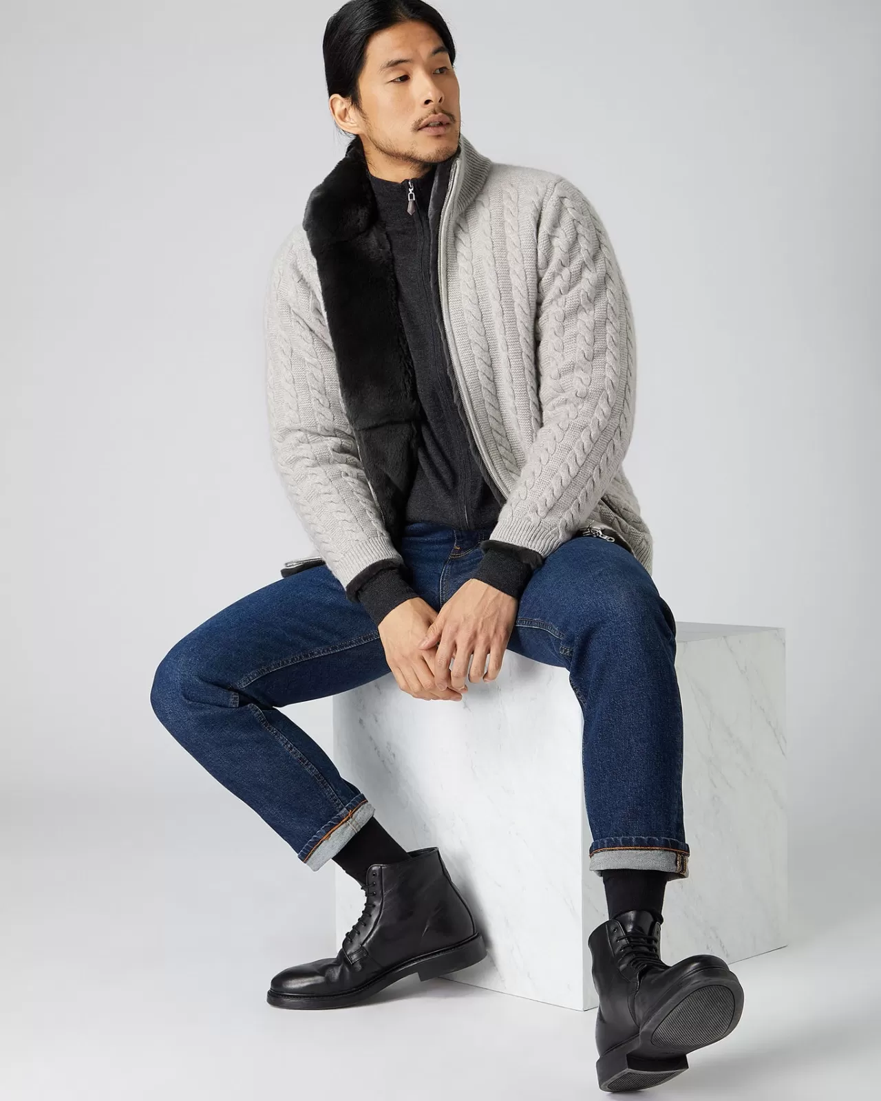 mens_fur_lined_cable_cardigan_2-1.webp Men N.Peal Cardigans | Men'S Fur Lined Cable Cardigan