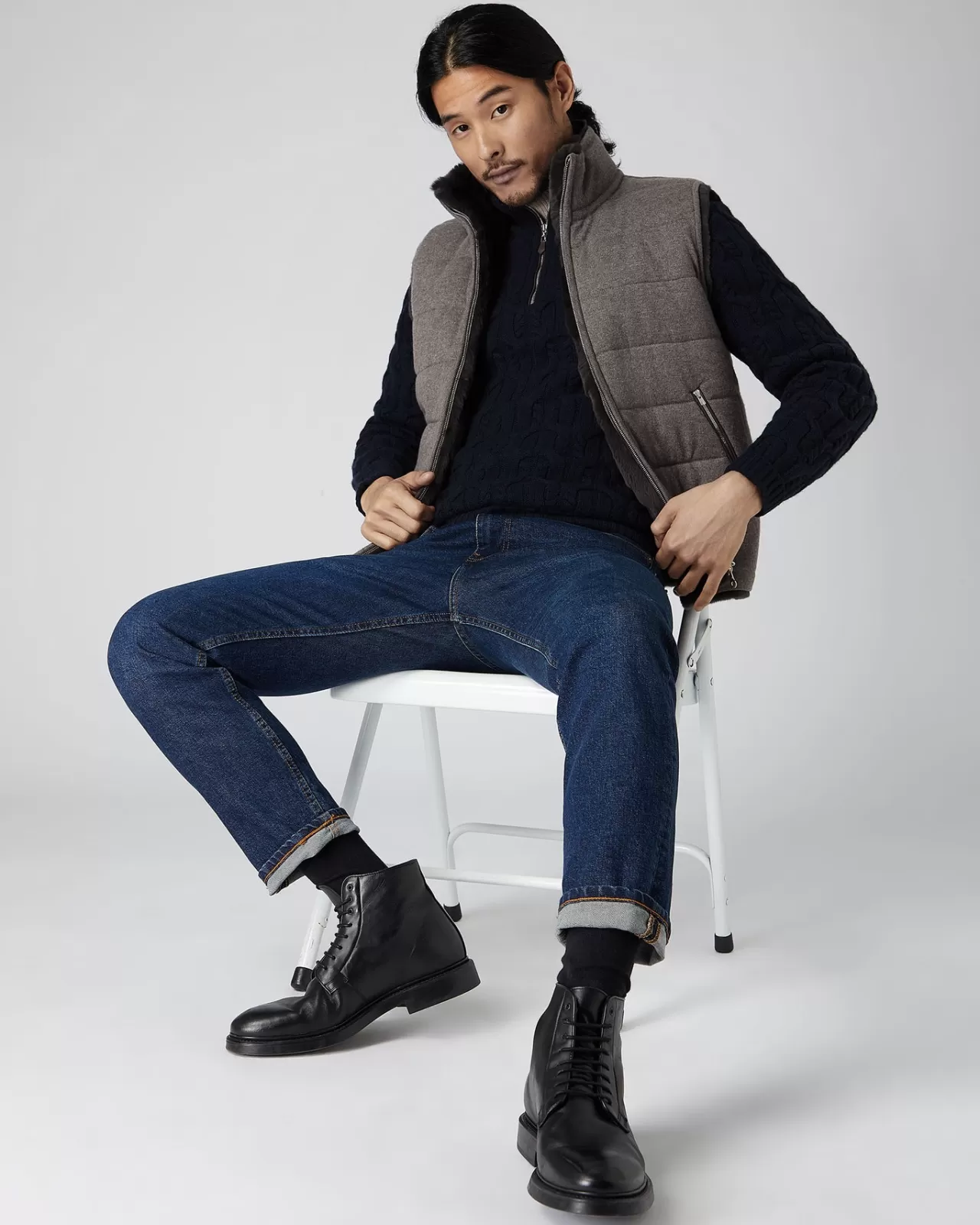 mens_fur_lined_gilet_2.webp Men N.Peal Gilets & Waistcoats | Men'S Fur Lined Gilet