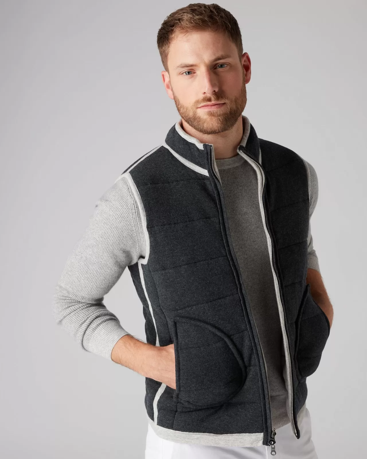 mens_the_mall_quilted_cashmere_gilet_4.webp Men N.Peal Half & Full Zip Knitwear | Men'S The Mall Quilted Cashmere Gilet