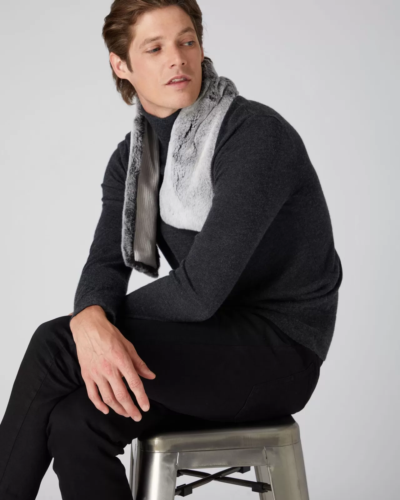 unisex_fur_neckwarmer_charcoal_grey_2.webp Women N.Peal Cashmere Scarves | Unisex Fur Neckwarmer Charcoal Grey