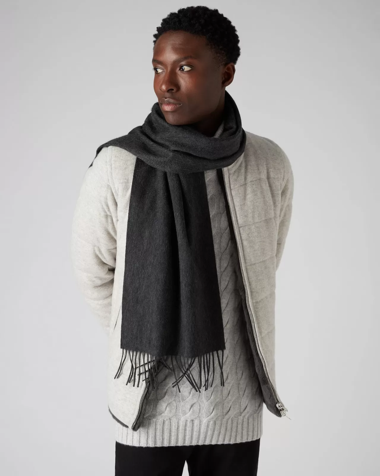 unisex_woven_cashmere_scarf_3-3.webp Women N.Peal Cashmere Scarves | Unisex Woven Cashmere Scarf