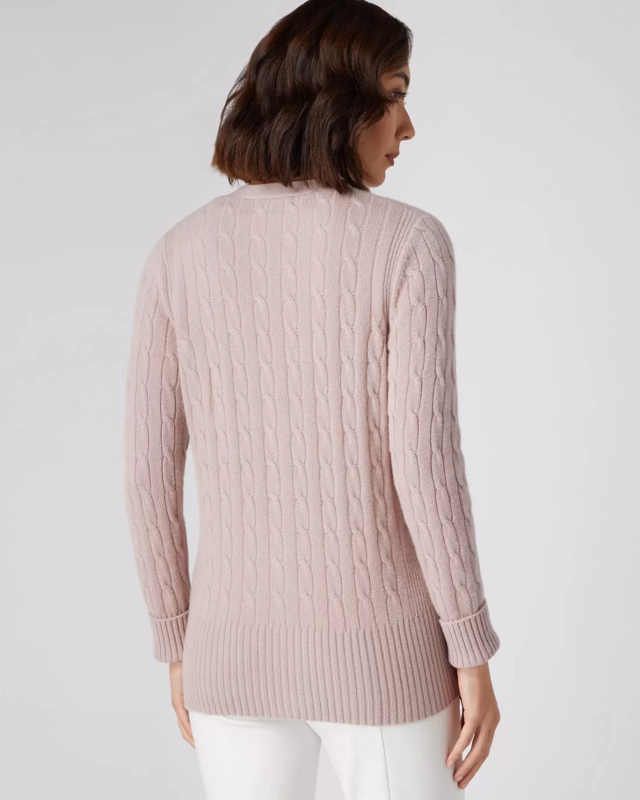 womens_cable_v_neck_cashmere_cardigan_3-1.webp Women N.Peal Cardigans | Women'S Cable V Neck Cashmere Cardigan