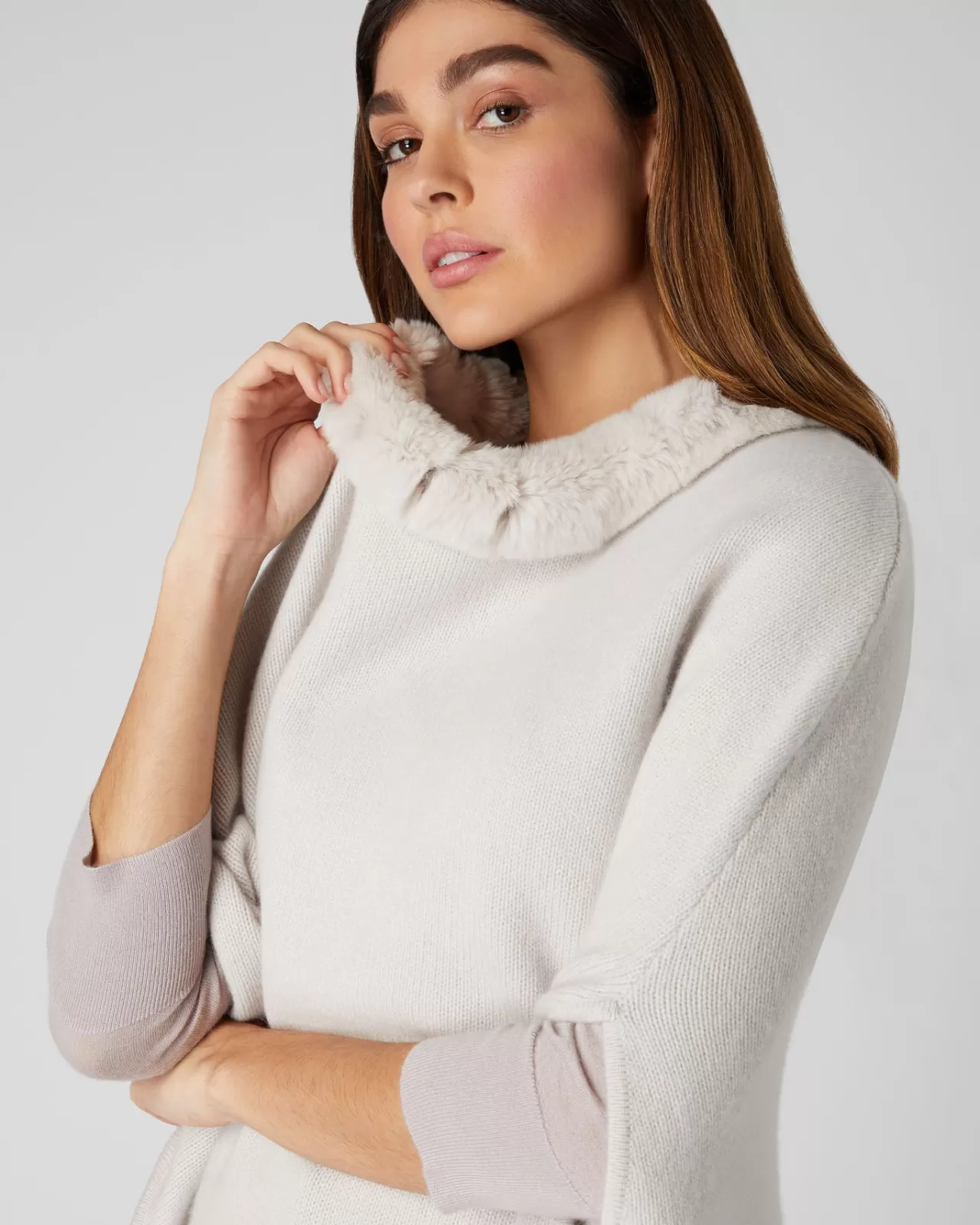 womens_fur_collar_poncho_4.webp Women N.Peal Capes & Ponchos | Women'S Fur Collar Poncho