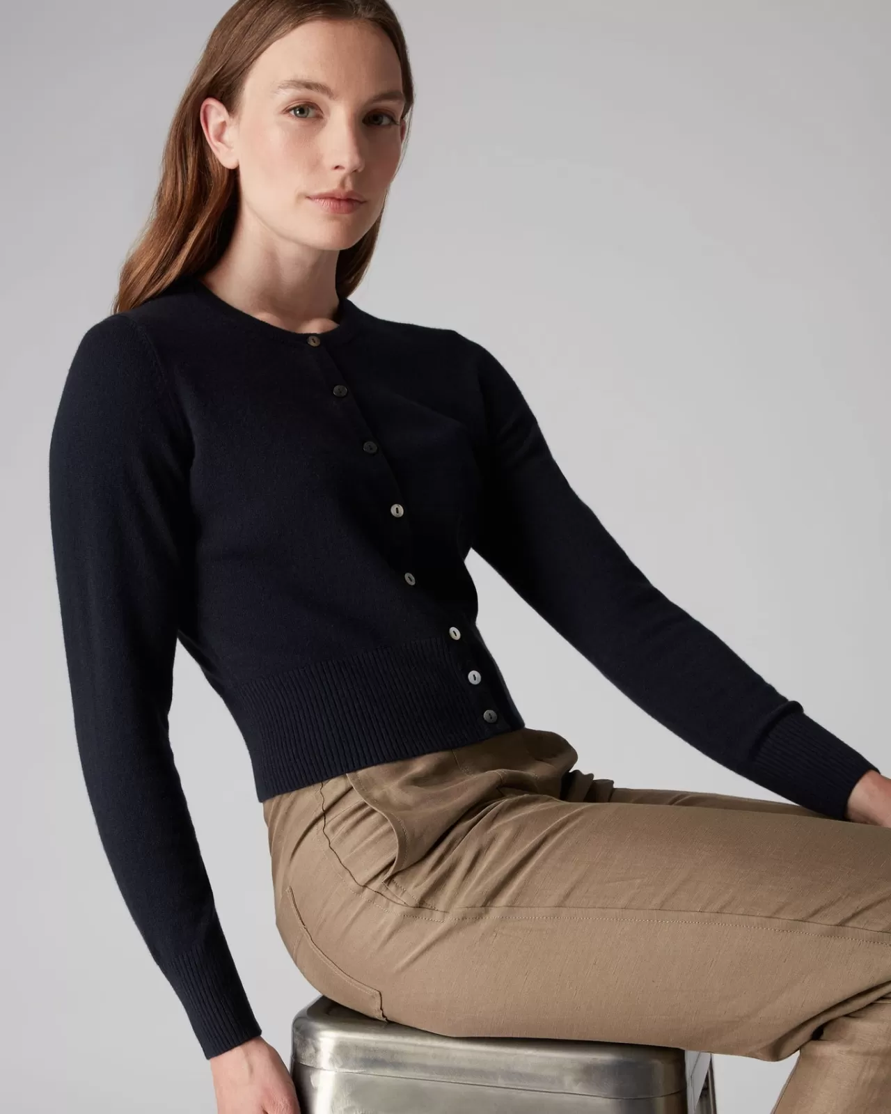 womens_long_sleeve_cropped_cashmere_cardigan_4-3.webp Women N.Peal Cardigans | Women'S Long Sleeve Cropped Cashmere Cardigan