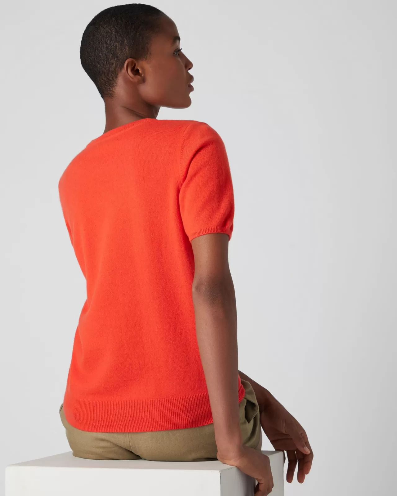 womens_round_neck_cashmere_t_shirt_3-11.webp Women N.Peal Tops & T-Shirts | Women'S Round Neck Cashmere T Shirt