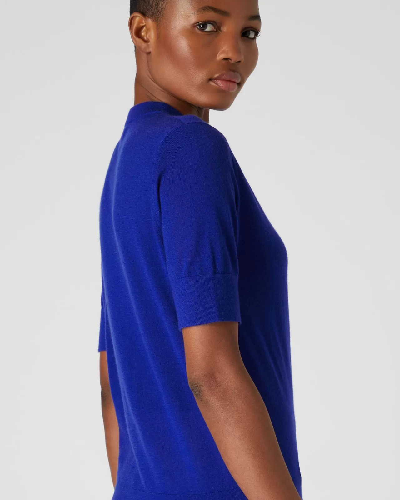 womens_superfine_round_neck_cashmere_t_shirt_4-2.webp Women N.Peal Tops & T-Shirts | Women'S Superfine Round Neck Cashmere T Shirt