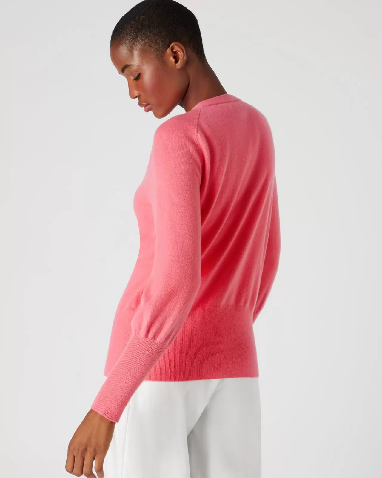 womens_v_necked_cashmere_cardigan_3-7.webp Women N.Peal Cardigans | Women'S V Necked Cashmere Cardigan