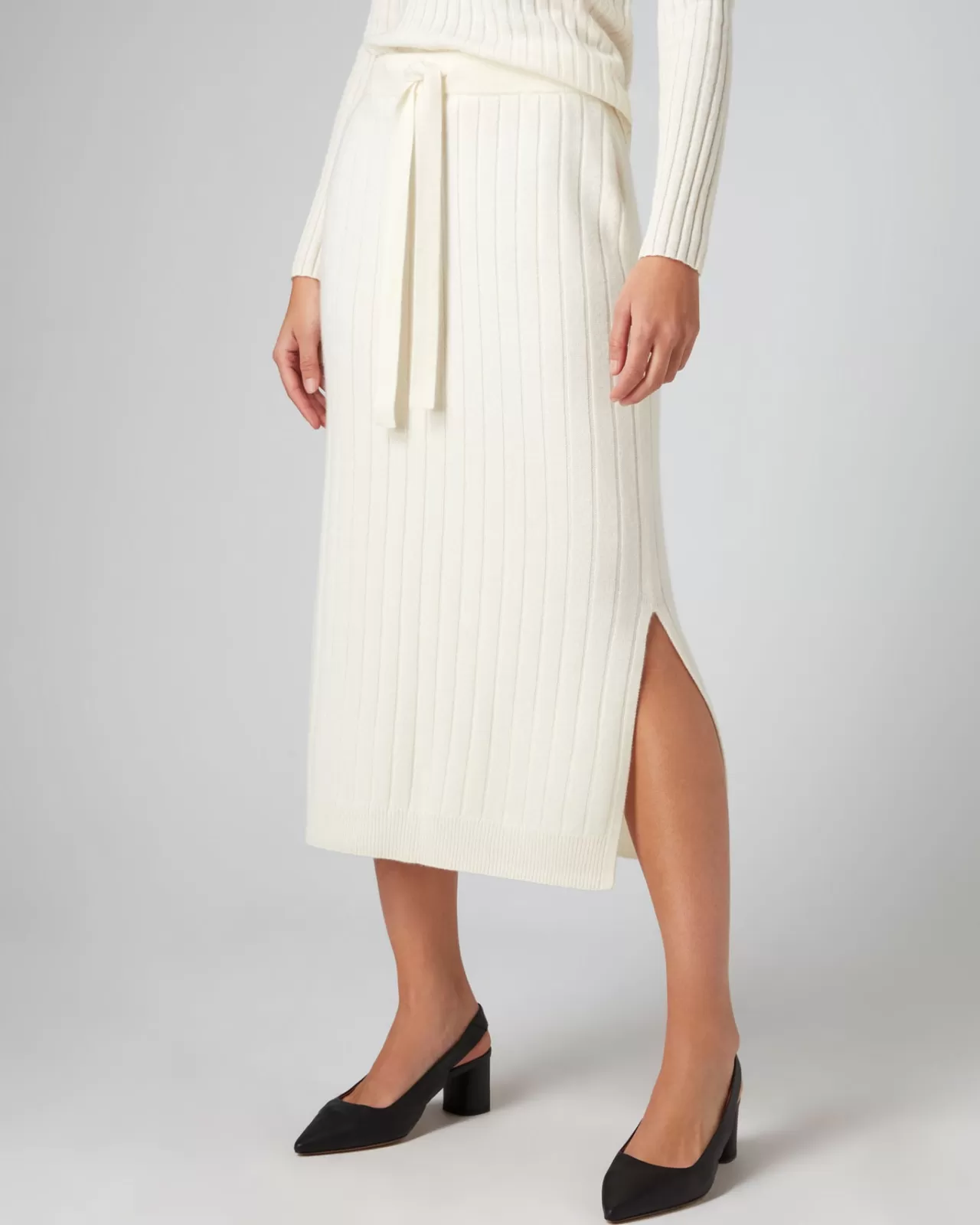 womens_wide_rib_cashmere_skirt_4.webp Women N.Peal Dresses & Skirts | Women'S Wide Rib Cashmere Skirt